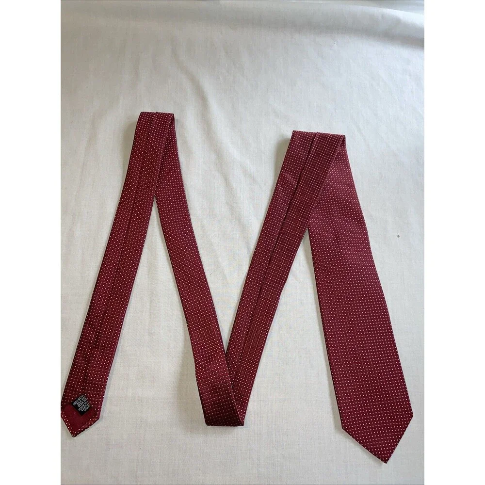 Boss Hugo Boss Italy Men’s Dress Tie Size 57” Red Dotted Silk Business Formal
